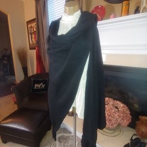 1x fringed shawl NWT